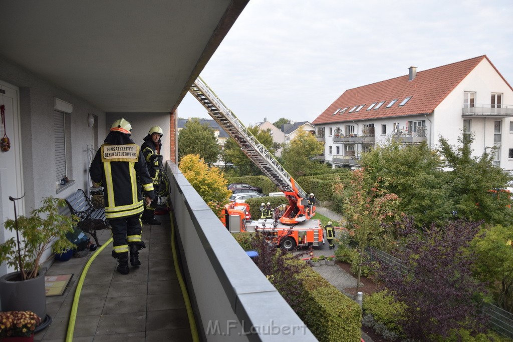 Feuer 2 Y Koeln Suerth Elisabeth Selbertstr P139.JPG - Miklos Laubert